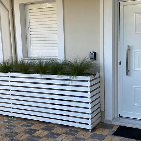 טולון Sandra'S Luxury Studio Apartment מראה חיצוני תמונה