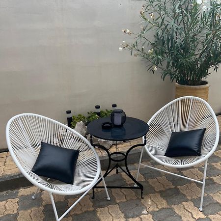 טולון Sandra'S Luxury Studio Apartment מראה חיצוני תמונה