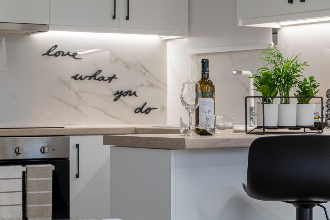 טולון Sandra'S Luxury Studio Apartment מראה חיצוני תמונה