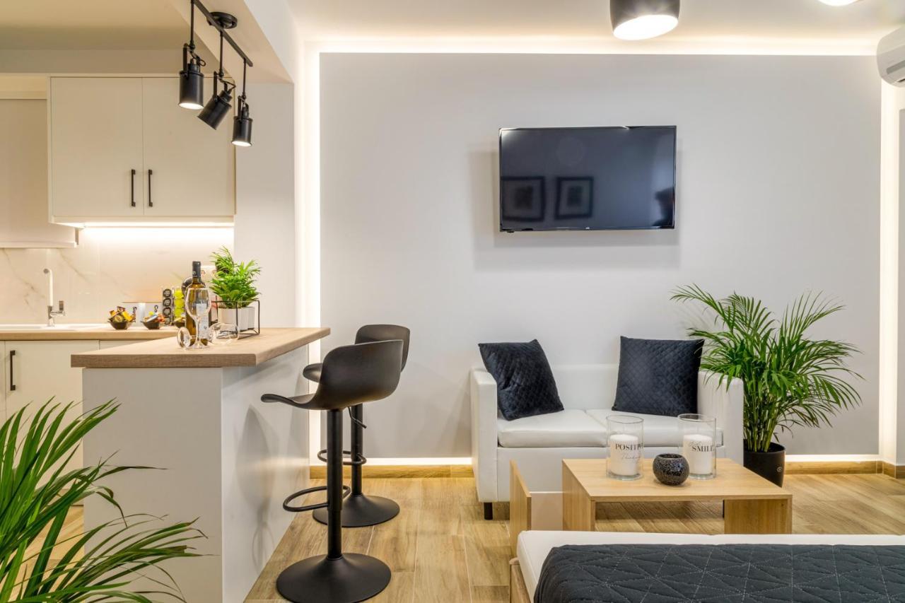 טולון Sandra'S Luxury Studio Apartment מראה חיצוני תמונה